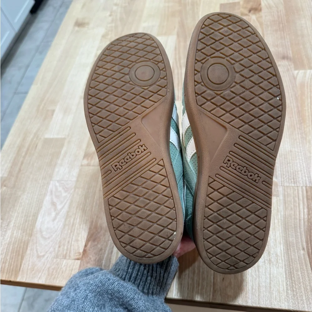 Women’s Reebok Green Suede Sneakers with White Stripe and Brown Soles - Picture 5 of 5